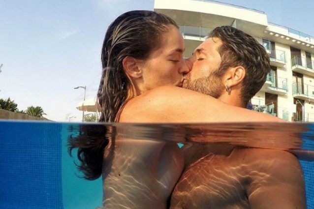 Claudio D’Angelo e Ginevra Pisani in topless troppo hot per i fan, lui: "Falsi bigotti"