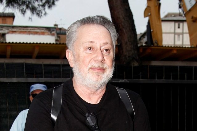Lele Mora: "Mi è apparso Padre Pio, era circondato da una luce e mi ha parlato"