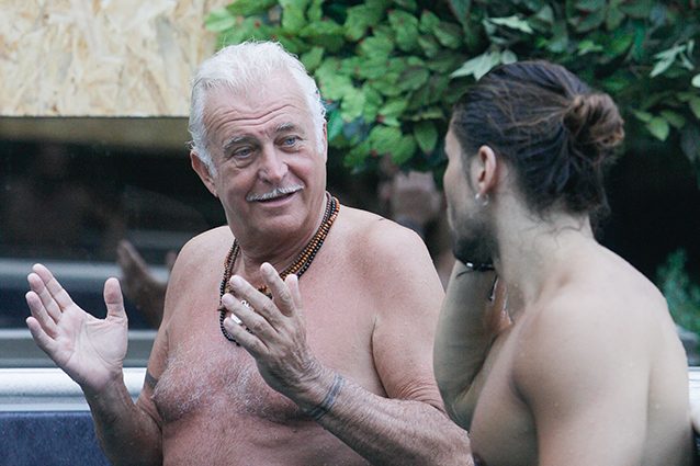 Grande Fratello Vip specchio di una Italia ipocrita, superficiale, buona per i cinepanettoni