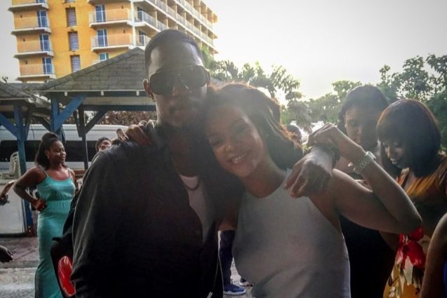 Ucciso a colpi di pistola il cugino di Rihanna erano stati insieme fino a poche ore prima
