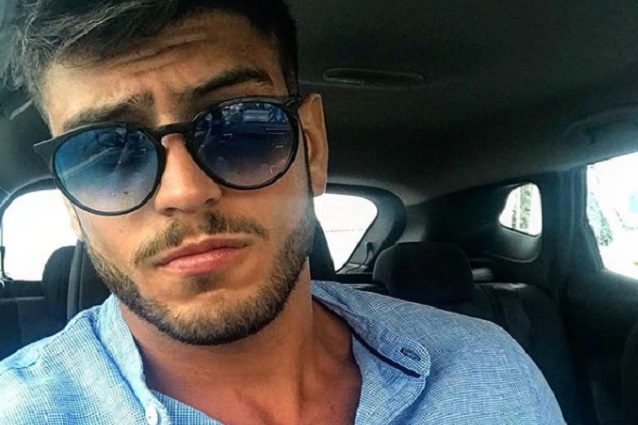 Sara Affi Fella tradisce Luigi con Francesco Monte Sara Affi Fella tradisce Luigi con Francesco Monte