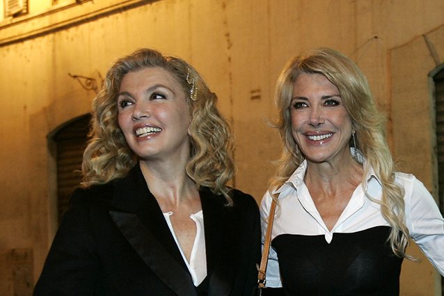 Lutto per Milly e Gabriella Carlucci: morto il padre Luigi Lutto per Milly e Gabriella Carlucci: morto il padre Luigi