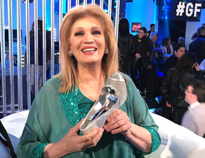 Iva Zanicchi infortunata al Grande Fratello: Mi sono fatta male al piede