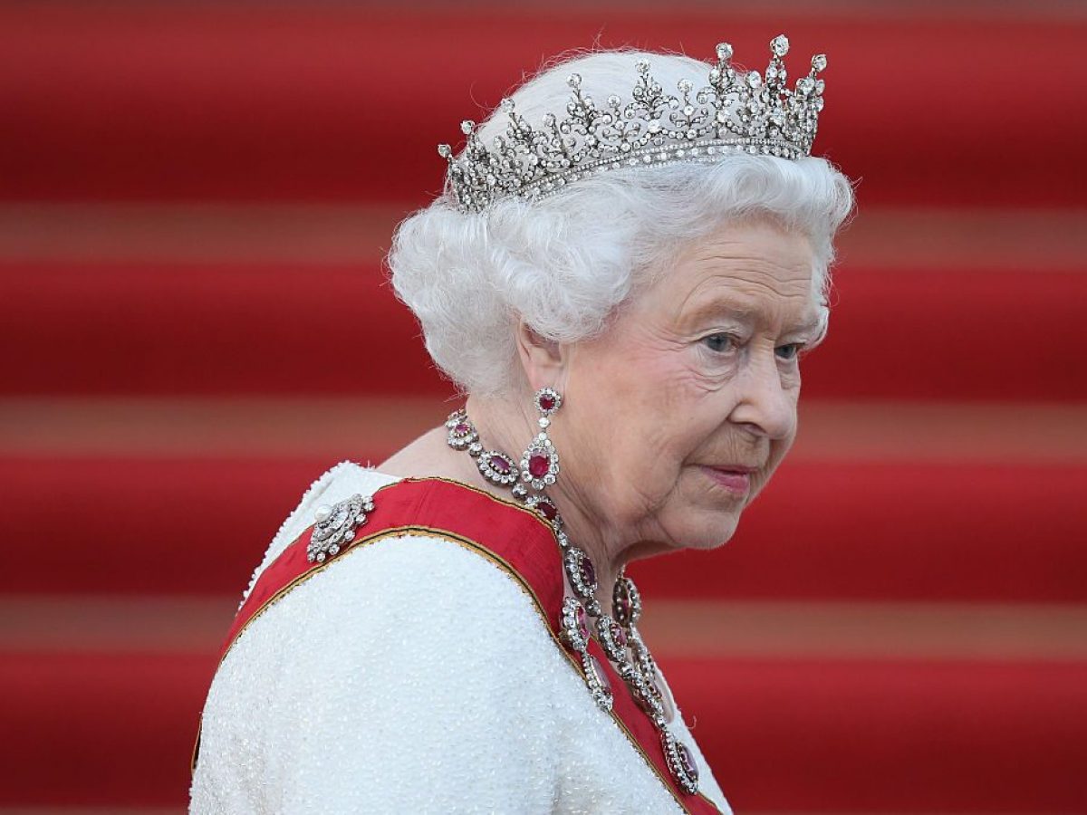 Quanto Costa La Corona Della Regina Elisabetta