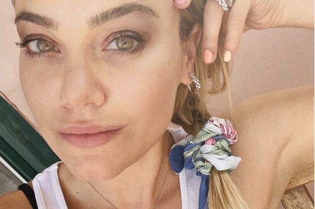 Il racconto di Romina Carrisi: “Ho lavorato in uno strip club a Los Angeles” Il racconto di Romina Carrisi: “Ho lavorato in uno strip club a Los Angeles”