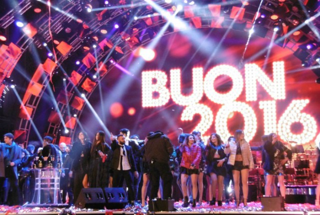 Capodanno in anticipo a L'anno che verrà, la Rai caccia il dirigente