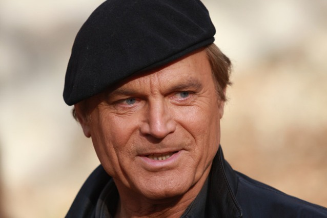 Don Matteo in replica consegna la serata a Rai 1 e vince (di poco) contro le altre reti