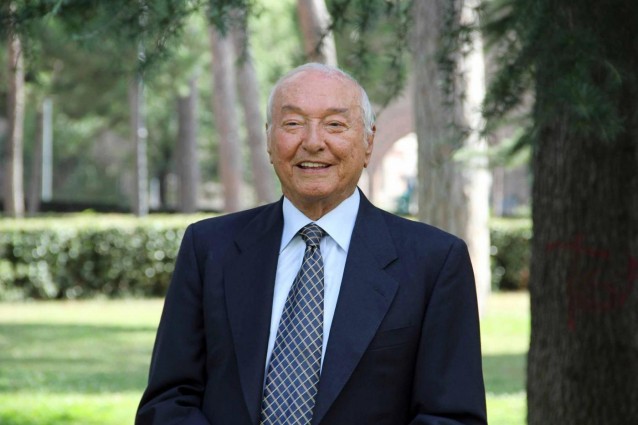 Piero Angela sorride e domina gli ascolti, Rai 1 batte Canale 5