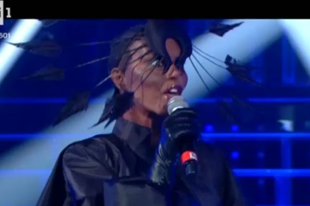 Vittoria Belvedere è Grace Jones con 'Slave to the Rhythm': "Non accetta la critiche"