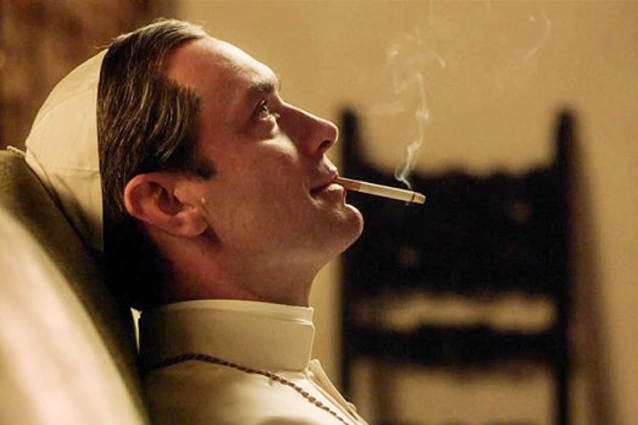 The Young Pope, esordio da record su Sky: quasi il doppio del debutto di Gomorra