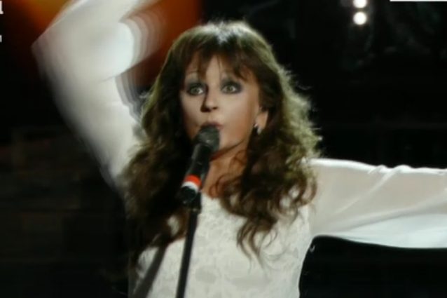 Silvia Mezzanotte è Kate Bush, il confronto: "Brava, ma la fece meglio Clizia Fornasier"