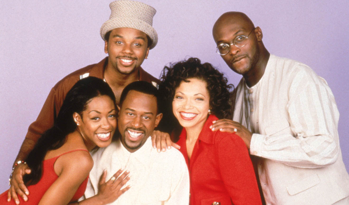 Ford con il cast della serie "Martin": da sinistra, Tichina Arnold, Martin Lawrence, Tisha Campbell–Martin e Ford; dietro, Carl Anthony Payne II.