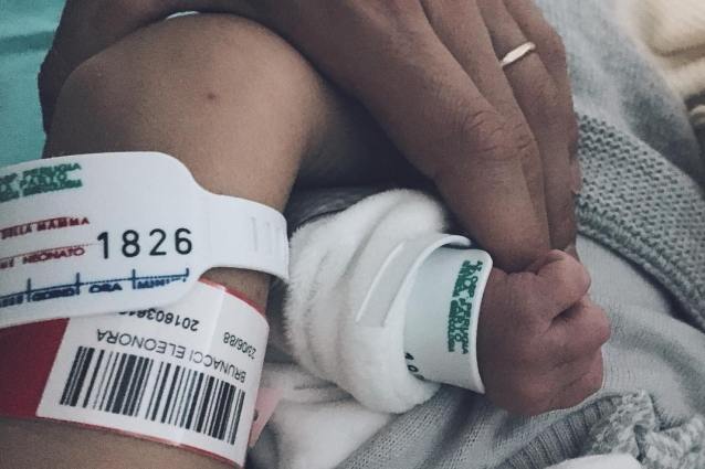 Mariano Di Vaio: "Mio figlio si chiama Nathan Leone", ma il nome non convince