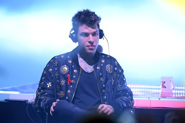 Fedez resta a X Factor: "Firmato per il 2017, ho sbaragliato la concorrenza"