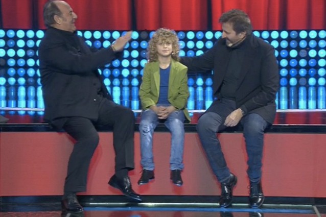 De Sica al piccolo ballerino Lorenzo: "Non fare questo lavoro per soldi, non arrivano mai"