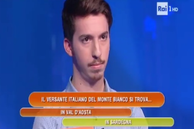 Lo scivolone a L'Eredità: "Il Monte Bianco è in Sardegna", in studio cala il gelo