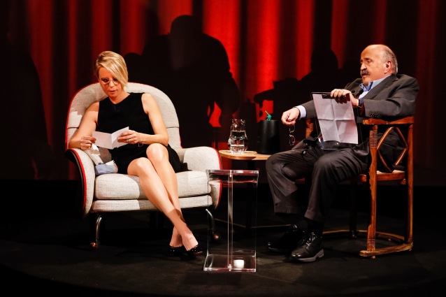 De Filippi e Costanzo si intervistano a vicenda