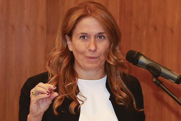 Presidente Rai su Conti, Clerici e Insinna: "Con tetto agli stipendi andranno alla concorrenza"
