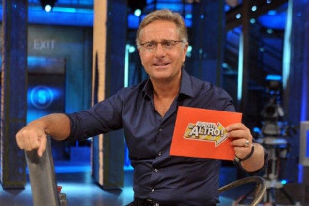 Avanti un Altro saluta il suo pubblico con una puntata in prima serata