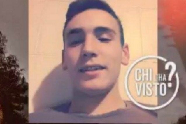 Omicidio Emanuele Morganti: "L'amico cercava di salvarlo ma i buttafuori lo tenevano fermo"