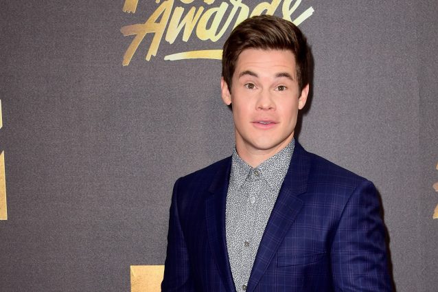 Adam Devine conduttore degli “MTV Movie & TV Awards 2017”, in onda il 9 maggio alle 19.30