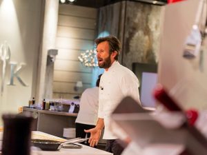 Lo chef Carlo Cracco, protagonista della terza stagione di Hell's Kitchen