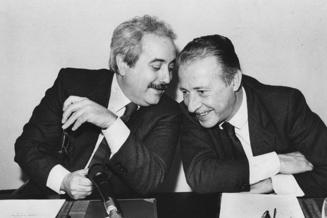 'Falcone e Borsellino': Fazio, Pif e Saviano ricordano il sacrificio dei magistrati e degli agenti della scorta