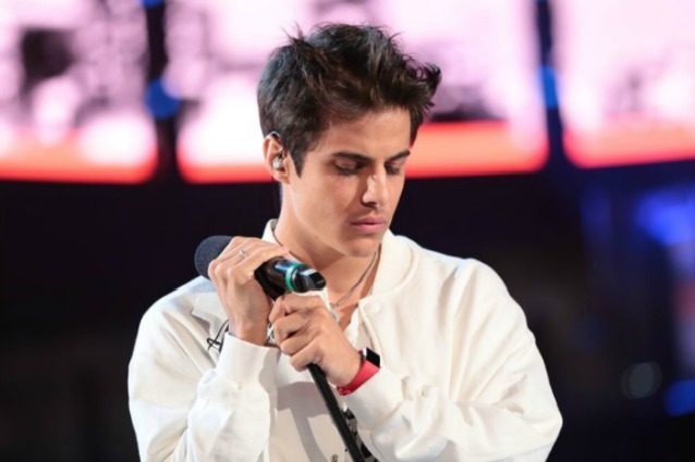 Andreas incanta ad Amici, Ermal Meta ridimensiona Mike: "Non sei credibile"