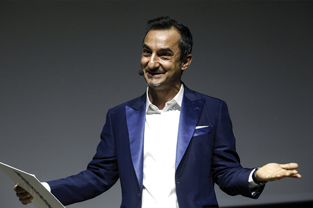 Nicola Savino lascia la Rai per Mediaset, sarà una de Le Iene