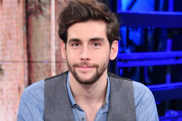 Alvaro Soler e l'addio a 'X-Factor': "Mi dispiace per il team, ma devo lavorare al nuovo album"