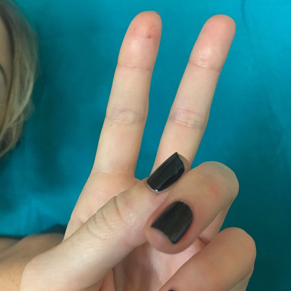 Le prime parole di Nadia Toffa dopo il malore Ho preso una bella botta, ma tengo duro Le prime parole di Nadia Toffa dopo il malore Ho preso una bella botta, ma tengo duro