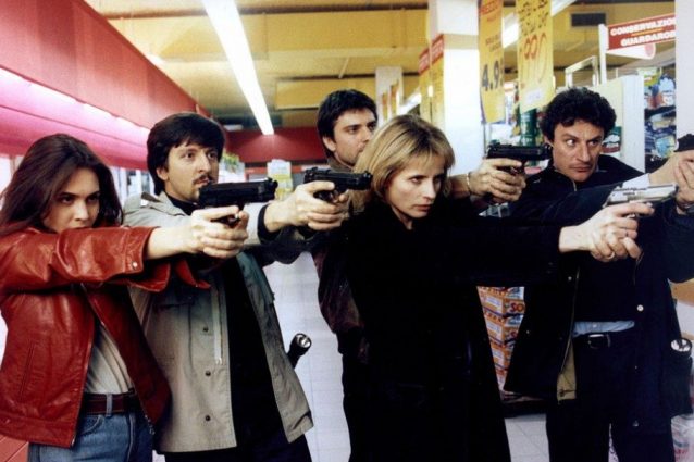 Una scena della prima stagione di "Distretto di polizia"