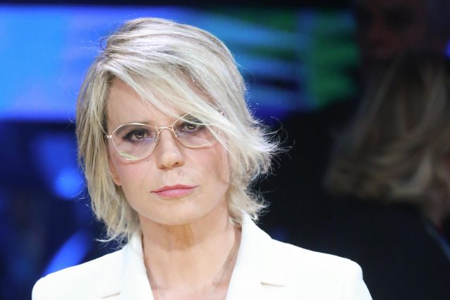 Anticipazioni Trono Over, Gemma Galgani balla con Giorgio Manetti poi lo bacia Anticipazioni Trono Over, Gemma Galgani balla con Giorgio Manetti poi lo bacia