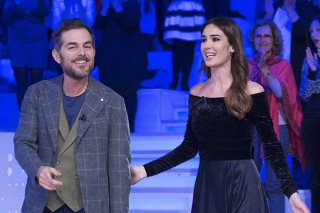 L'Isola dei famosi, Stefano De Martino e Daniele Bossari umiliati da Bettarini L'Isola dei famosi, Stefano De Martino e Daniele Bossari umiliati da Bettarini