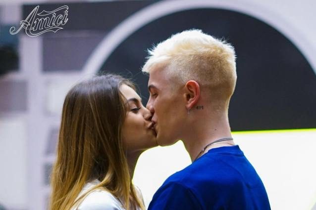Amici 2018 serale, semifinale e finale posticipate: le nuove date Amici 2018 serale, semifinale e finale posticipate: le nuove date