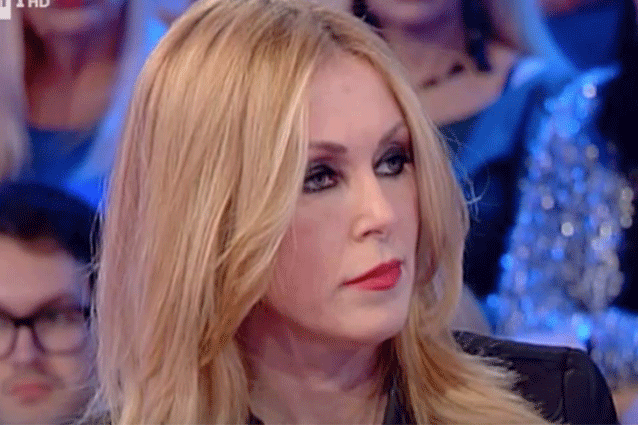 Roberta Bruzzone: Uno squilibrato ha molestato la mia famiglia