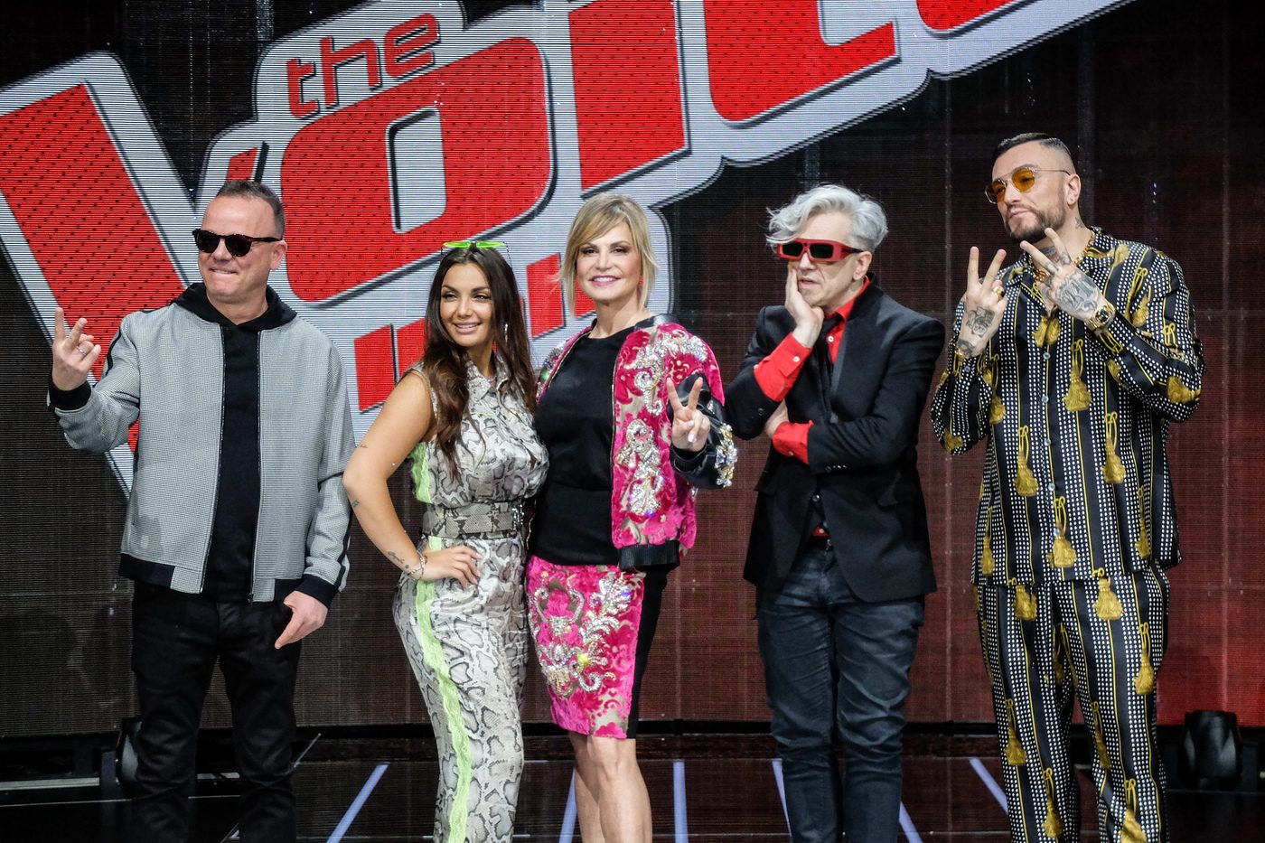 Perché i coach di The Voice of Italy utilizzano sempre gli stessi vestiti