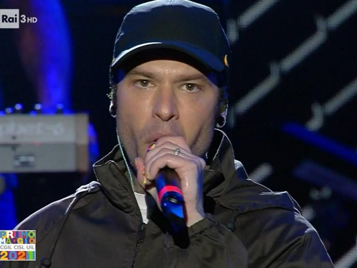 fedez al primo maggio mostra tutta l ipocrisia della rai fedez al primo maggio mostra tutta l ipocrisia della rai