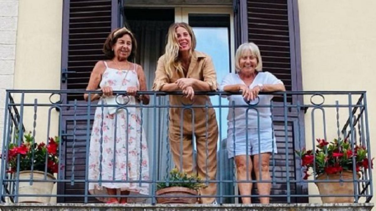 Alessia Marcuzzi con la mamma e la zia