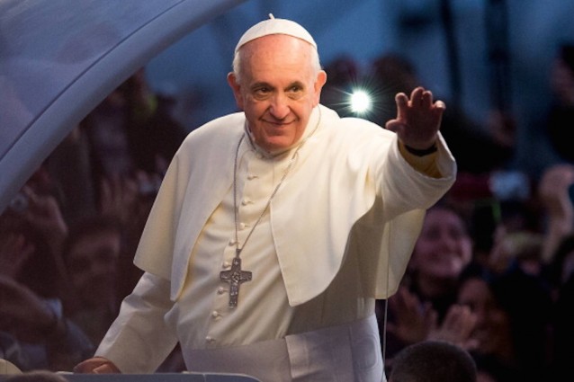 Papa Francesco sbarca al cinema: sarà se stesso nel film “Beyond The Sun”