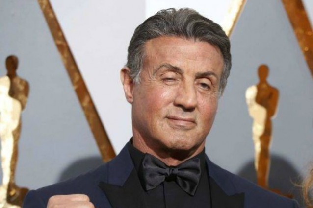 Stallone reagisce alla delusione degli Oscar: "A tutti i Rocky del mondo, non mollate mai"