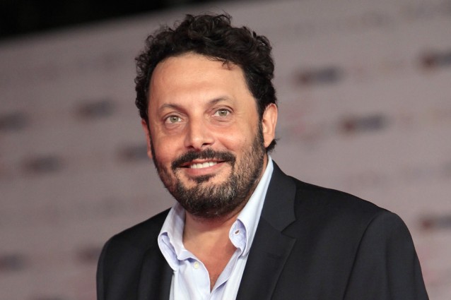 Enrico Brignano: i 50 anni del romanaccio della tv, del cinema e del teatro