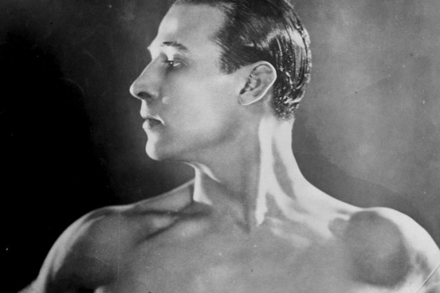 Rodolfo Valentino moriva 90 anni fa, l’icona in 5 punti essenziali