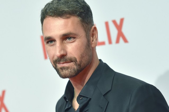 Raoul Bova, il sex symbol più amato dalle donne compie 45 anni