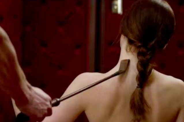 Accusa il padre di stupro, poi ritratta: "Ho mentito, mi sono ispirata a 50 Sfumature"
