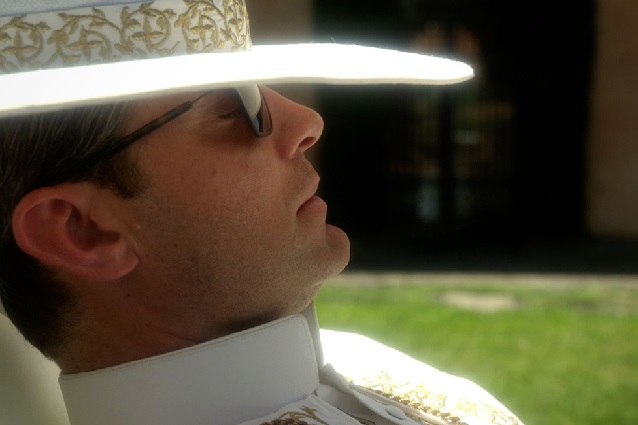 paolo-sorrentinos-the-young-pope-see-the-first-image-with-jude-law