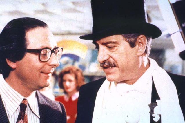 “Grandi Magazzini”, la commedia cult di Castellano e Pipolo compie 30 anni