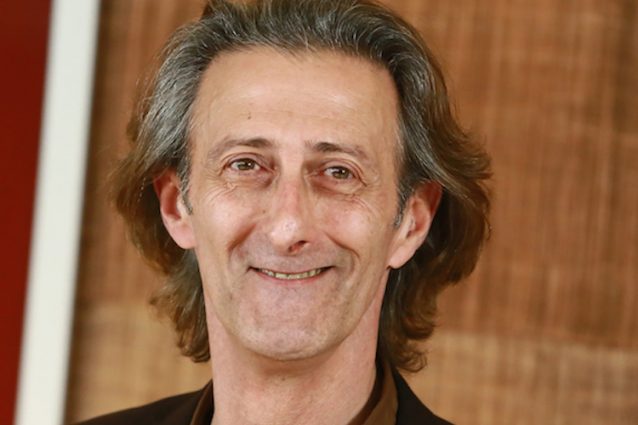 Nando Paone, l’irrinunciabile spalla comica di Salemme compie 60 anni