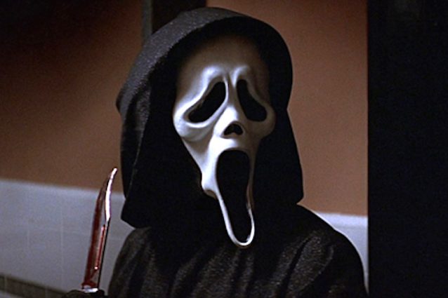 “Scream”, l’horror cult di Wes Craven compie 20 anni