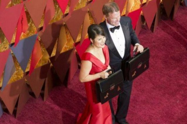Gaffe agli Oscar, cacciata la coppia di responsabili dell'errore